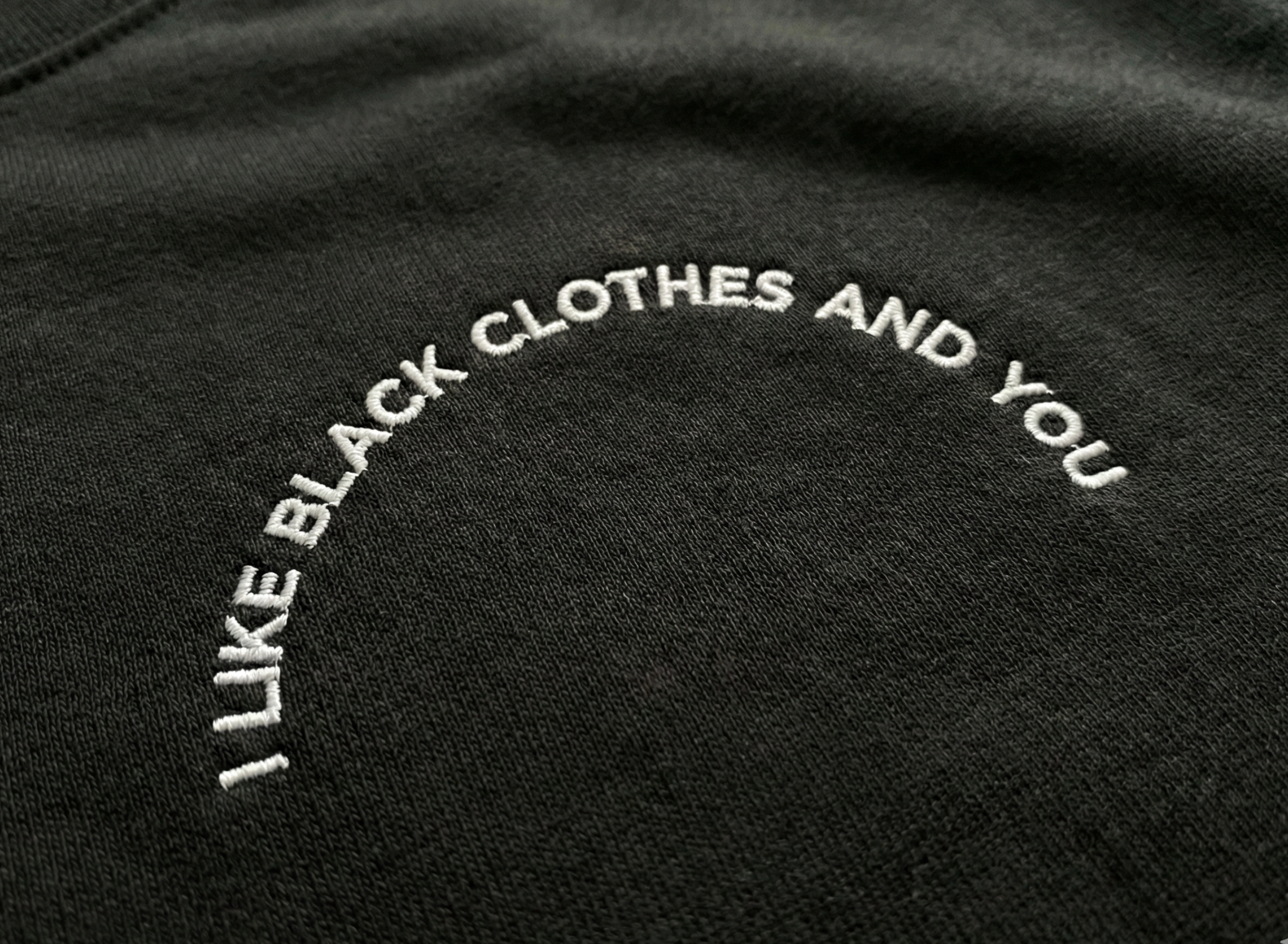 I like black & you - Sudadera | bordado
