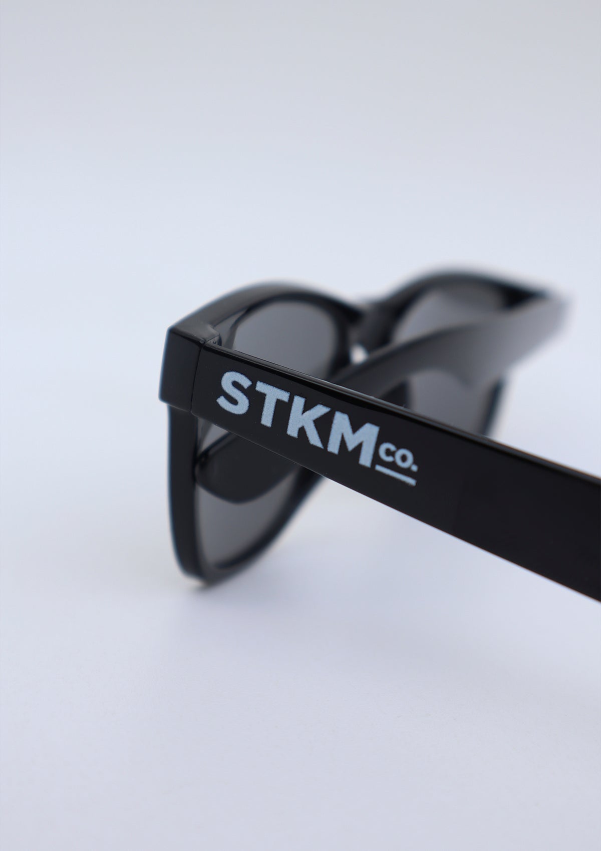 Lentes de Sol STKM Co. - Black Gloss