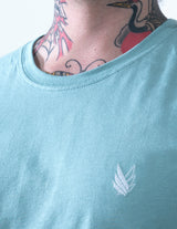 Essentials Logo wings Bordadas
