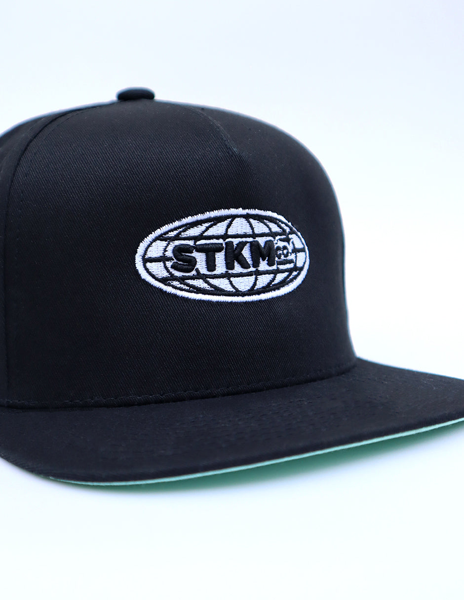 STKM Axis - Gorra vicera plana