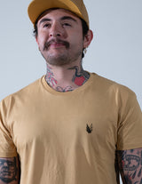 Essentials Logo wings Bordadas