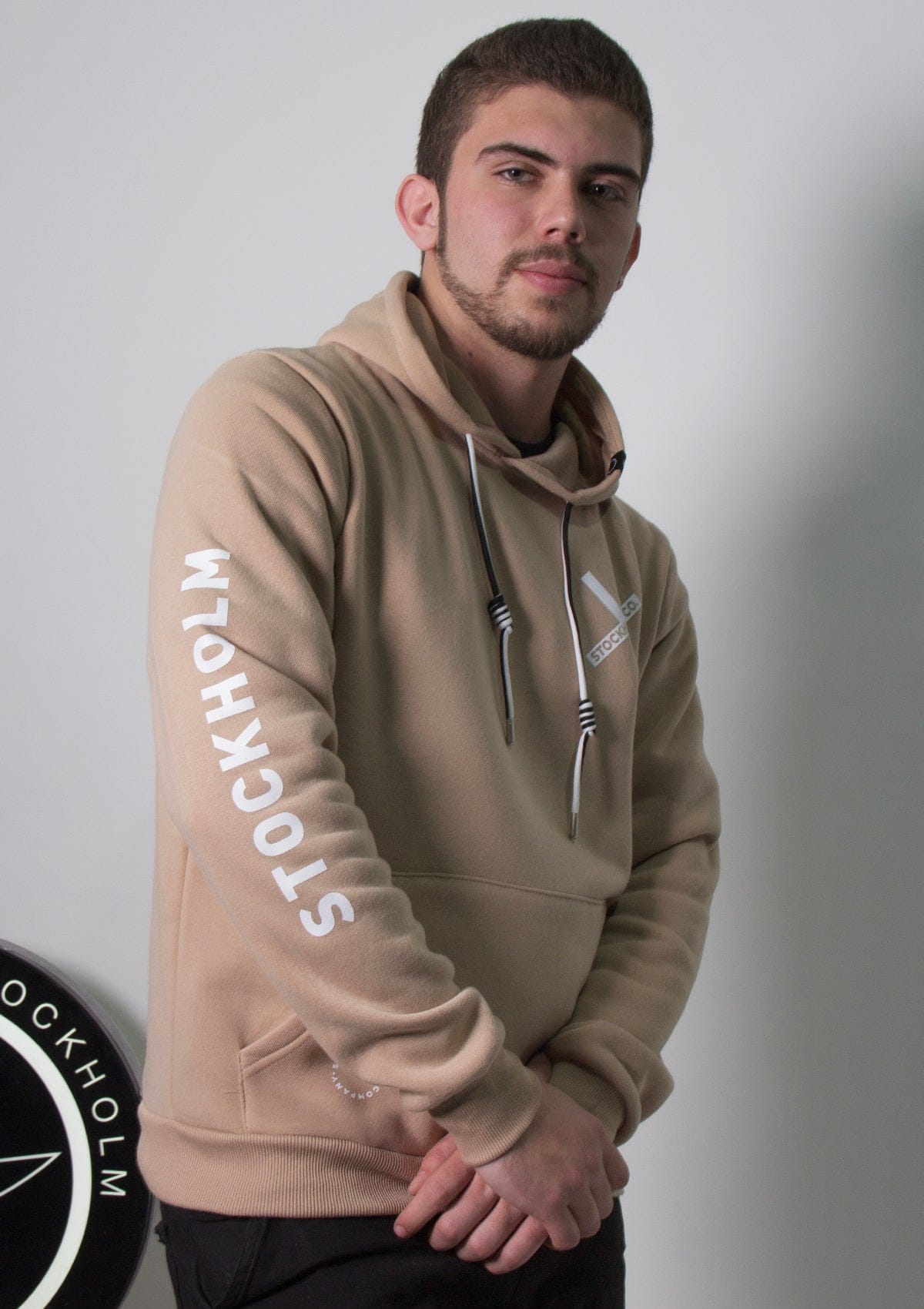 X wings Sand - sudadera con gorro Negra - Stockholm Co. - Sudadera - Lo nuevo, stkm originals, sudadera, unisex